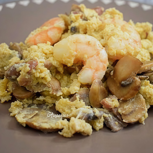 Huevos rotos de gambas y setas