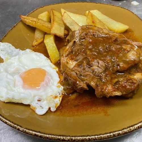 Carrilla de cerdo en salsa