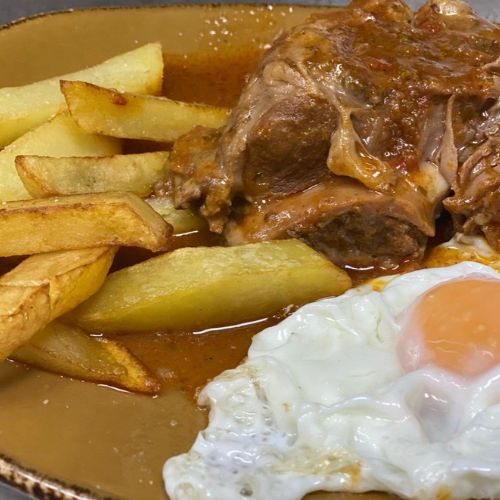 Rabo de toro estofado