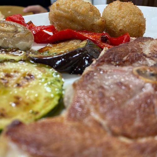 Chuleta de pierna de pavo a la plancha